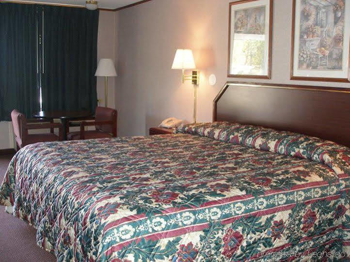 Red Carpet Inn Greensboro Esterno foto